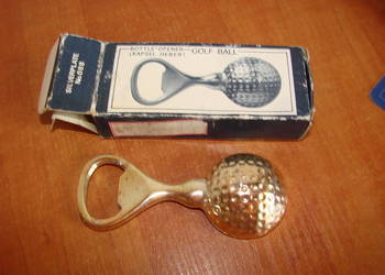 Piłka golfowa - otwieracz do butelek plater Piłka golfowa - otwieracz do butelek plater