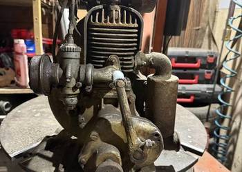 Sprzedam mały silnik sachs prawdopodobnie stacjonarny stan nieznany wał