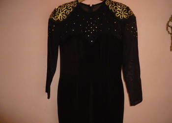 Sukienka czarna ze złotym dekorem
