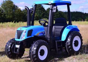 OLBRZYMI TRAKTOR NEW HOLLAND T7 NA AKUMULATOR A-011