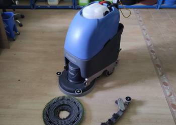 Maszyna czyszcząca kablowa, szorowarka do podłóg Numatic TT 4045 - UŻYWANA