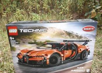 LEGO Technic 42222 Bugatti Chiron Pur Sport