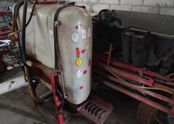 Opryskiwacz podwieszany 400l