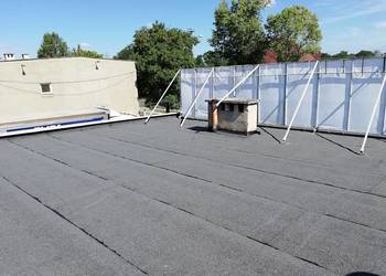 Krycie papą termozgrzewalną / Usługi prace dekarskie / Dachy / Papa