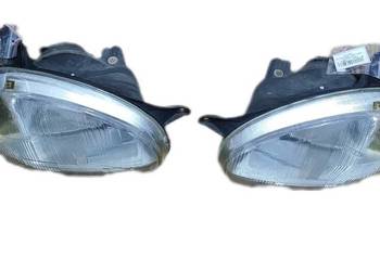 Opel Corsa B - lampy przód lewa i prawa kpl