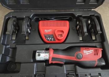 Zaciskarka do rur Milwaukee