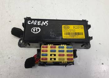 SKRZYNKA BEZPIECZNIKÓW Kia Carens II 2.0 CRDI OK2FB-67580