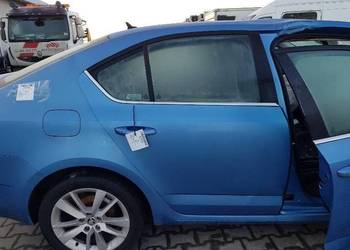 DRZWI PRAWE TYŁ SKODA OCTAVIA III IGŁY LQ5X