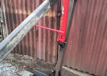 Dzwignik, ładowacz, podnosnik, żuraw do lasu