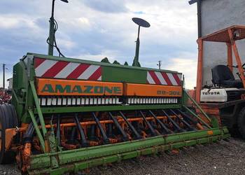Siewnik amazone 3m  D8 talerzowy