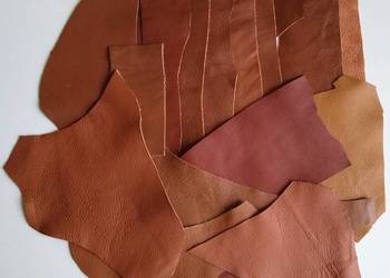 Skóra (383 g) Licowa Włoska średnie i małe kawałki Brązowy