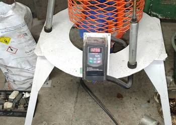 Polerka wibracyjna DIY