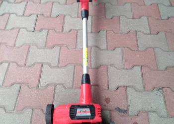 urządzenie do czyszczenia GRIZZLY ERB550-1H. Jest to szczot
