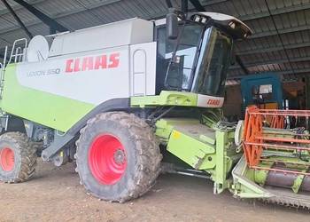 Kombajn zbożowy Claas Lexion 550 z hederem składanym 4x4 Stan Bdb polecam