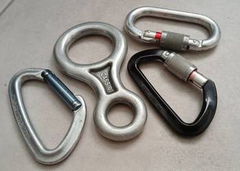 ósemka Cassin i karabinki wspinaczkowe Petzl Spirit, Petzl OK, Wild Country