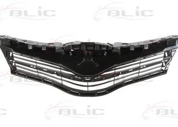 ATRAPA - TOYOTA YARIS 2011.03 - 2014.04