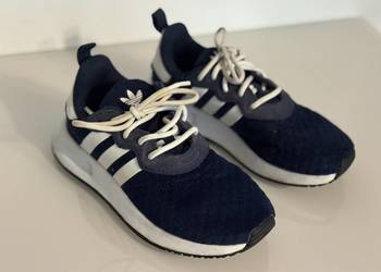Adidas dziecięce sneakersy granatowe