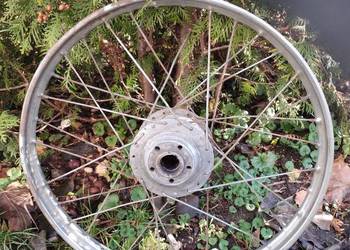 Komar 231 ,232 koło 19.