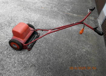 Elektryczna kosiarka wrzecionowa Brill