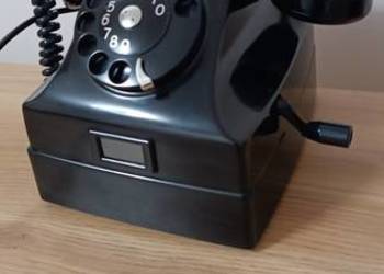 Zabytkowy telefon induktorowy Mod.60 LB z lat 60 tych