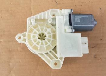 VW GOLF VII SILNICZEK SZYBY PRAWY TYŁ 5Q4959812D