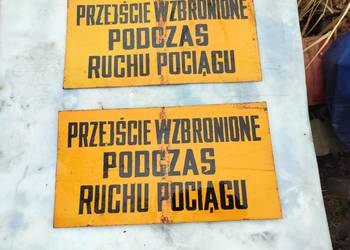 stara tablica informacyjna  pkp blacha
