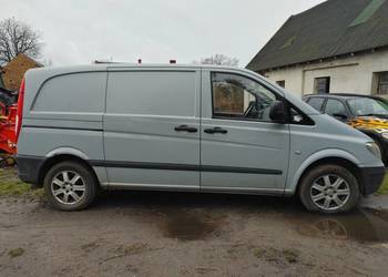 Mercedes-Benz Vito W639 111CDI 3 osobowy HAK