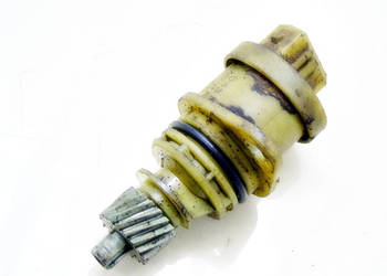 CZUJNIK PRĘDKOŚCI SKRZYNI 1.5 D SAXO XSARA 106 CZUJNIK PRĘDKOŚCI SKRZYNI 1.5 D SAXO XSARA 106