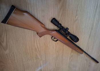 Wiatrówka Crosman Summit Nitro Piston 4,5 mm z lunetą 3-9x40