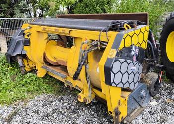 Podbieracz Trawy Heder New Holland FR 3m Mało Używany Pokosu  FX Claas