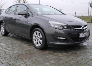 Opel astra 2016 1,6 16v benzyna , kupiony w polskim salonie , nowy rozrząd