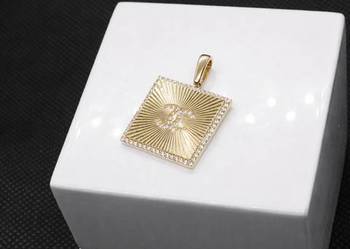 ZJAWISKOWA ZŁOTA ZAWIESZKA wzór "CC" ZDOBIONA CYRKONIAMI