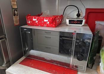Sprzedam kuchenkę mikrofalową z funkcją grilla