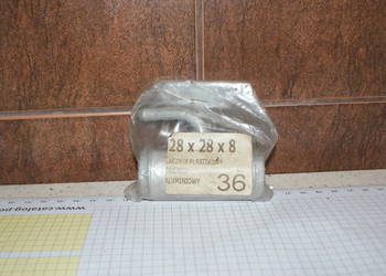 TRÓJNIK ALUMINIOWY 28X28X8 MM  NOWY