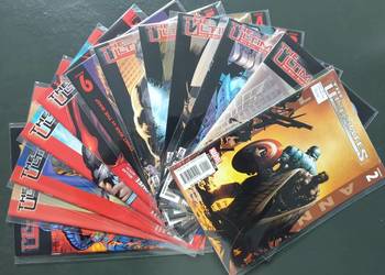 The Ultimates - 12 oryginalnych komiksów Marvel USA