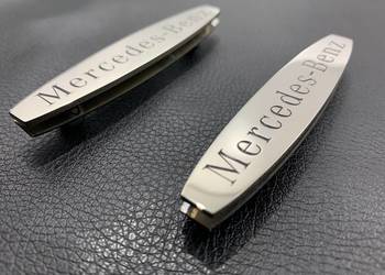 EMBLEMAT ZNACZEK LOGO Mercedes Benz na DYWANIKI
