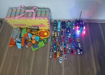Zabawki dla dzieci samochodowe