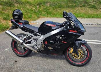 Kawasaki ZX9R !