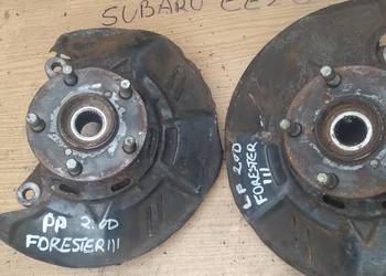 SUBARU FORESTER III 2,0D piasta przód zwrotnica