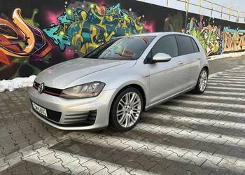 Volkswagen Golf VII GTI 2.0 220km manual mały przebieg