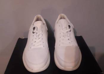 Białe damskie sneakersy Bullboxer rozm.36