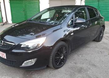 Opel Astra  1.4 Turbo 140KM 2010 r. / Klima / Opłacona