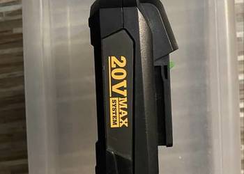 Opakowanie na akumulatory pokazane na zdjęciu.