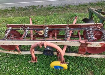 przewracarka do siana taśmowa Akpil