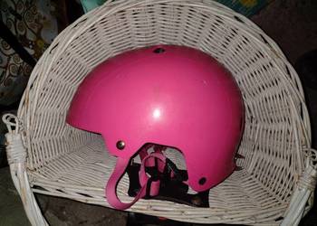 Sprzedam kask rowerowy na rower na łyżwy dla dziewczynki do lat 9.
Marka we