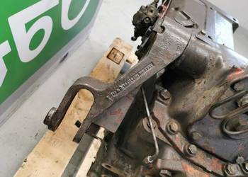 Ramię podnośnika Massey Ferguson 6180 {Górne prawe}