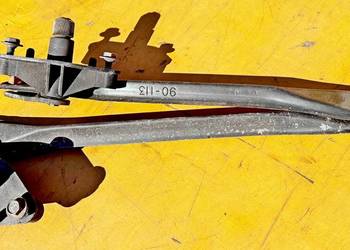 CHRYSLER LE BARON 88-91 MECHANIZM WYCIERACZEK 4334147 3799595 3799600