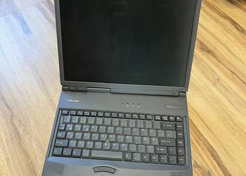 Zabytkowy laptop Toshiba Tecra 8000