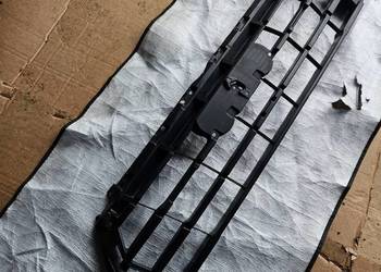 Wzmocnienie ATRAPY GRILL AUDI Q5 FY 80A