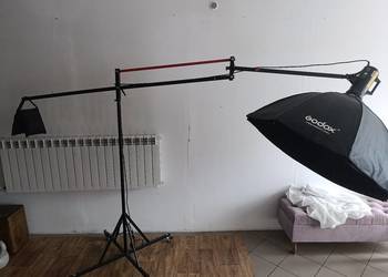 Żuraw do lamp fotograficznych itd..